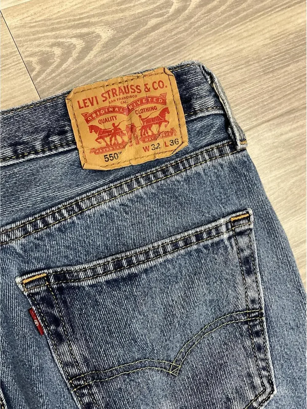 Levi’s 550 Relaxed Fit Tapered Jeans 32x36